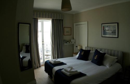 Cowes Hotel | Royal London Yacht Club