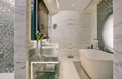 Abu Dhabi Resort | Royal M Hotel Abu Dhabi by Gewan