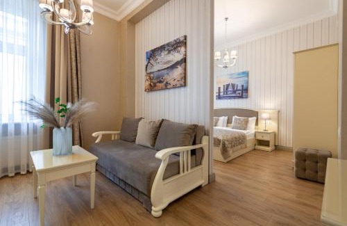 Lviv City Center Apartment | Royal mini-apart hotel on Rynok Square