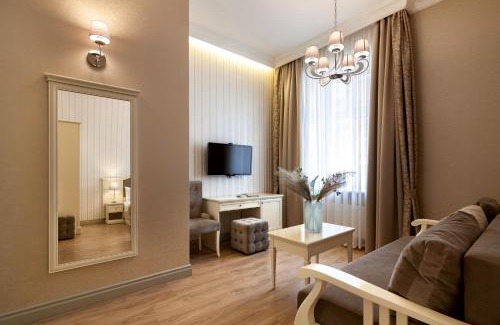 Lviv City Center Apartment | Royal mini-apart hotel on Rynok Square