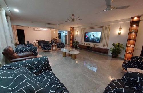 Hadapsar Apartment | Royal Nest Premium - Amanora Park Town