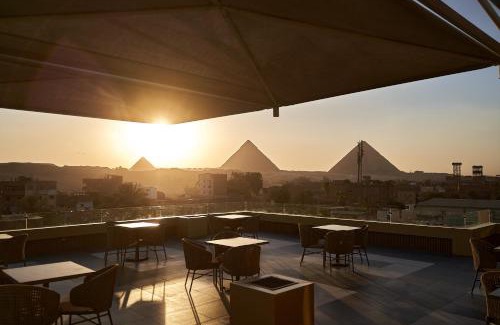 Kafrat al Jabal Hotel | Royal Nine Pyramids View Hotel