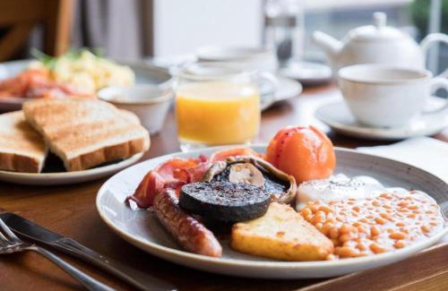 Keswick Hotel | Royal Oak at Keswick