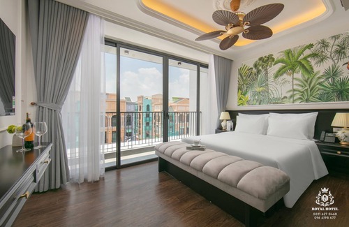 Van Giang Hotel | Royal Ocean Park Hotel