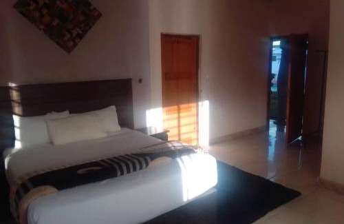 Livingstone House | Royal olimpia