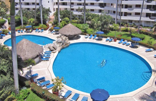 Isla Iguana Condo | Royal Pacific Yacht Club