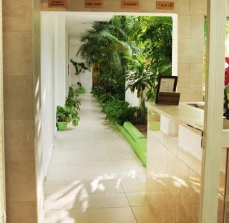Mata Hambre Hotel | Royal Palace Hotel