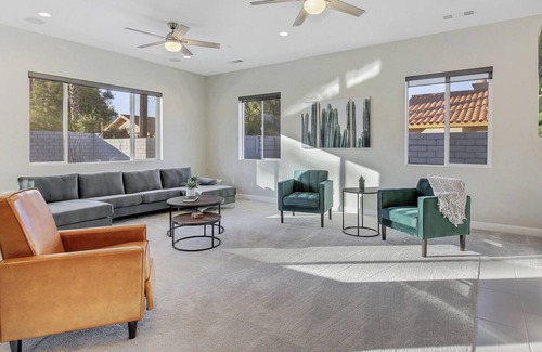 Desert Club Estates House | Royal Palms: Pool, Spa, PingPong, Fire Pit, Games!
