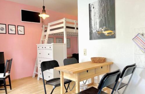 Seidnitz Apartment | Royal Panometer Residence - Free Parking
