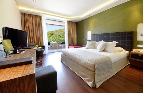 Potos Resort | Royal Paradise Beach Resort & Spa - Adults Friendly Hotel