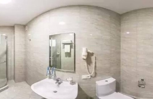 Almaty Hotel | Royal Petrol Hotel