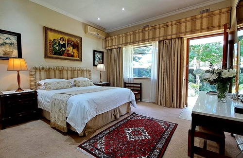 Pretoria House | Royal Ridge Guest House and Apartments