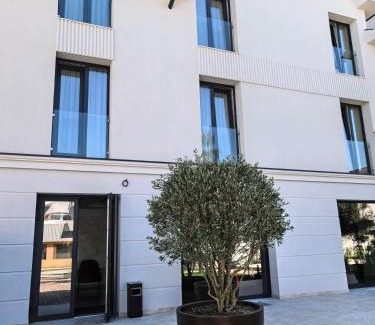 Lugoj Hotel | Royal Rooms by J'adore