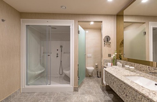 Lara Hotel | Royal Seginus