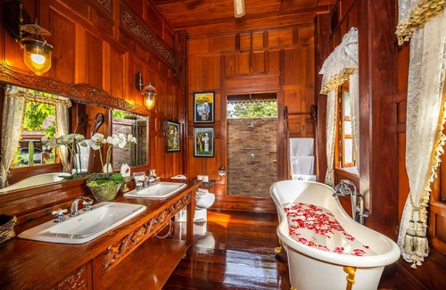 Rawai Hotel | Royal Thai Villas Phuket