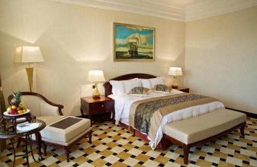 Almaty Hotel | Royal Tulip Almaty Hotel