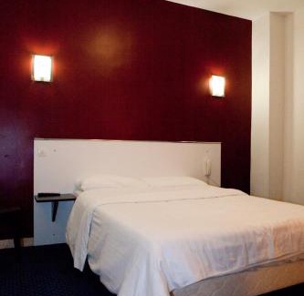 Batignolles Hotel | Royal Wagram