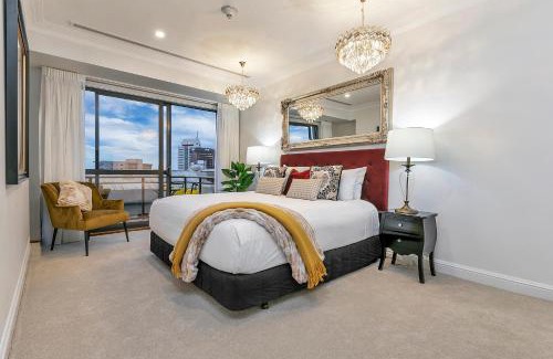 Auckland Central Business District Apartment | Royale Palace - Rooftop Pool &Spa