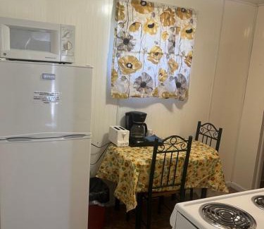 Malta Hotel | Royals Inn Motel