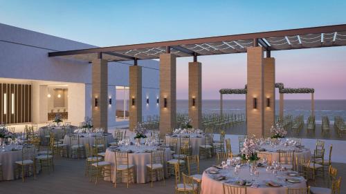 Puerto Morelos Hotel | Royalton Splash Riviera Cancun, An Autograph Collection All-Inclusive Resort