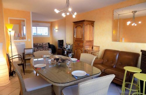 Pontaillac Apartment | Royan - PLEINE VUE MER pour cet APPARTEMENT classé 2 étoiles - LES TAMARIS
