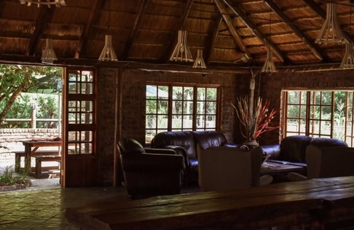 Komani Cabin | Roydon Reserve