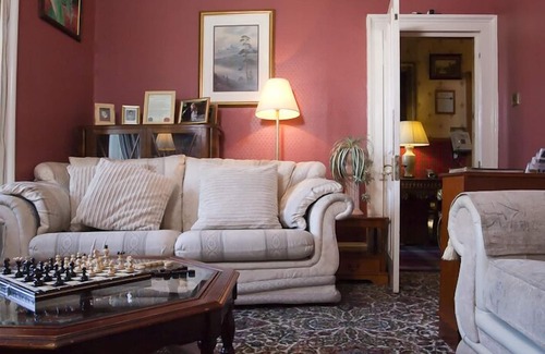 Inverness House | Royston Guest House