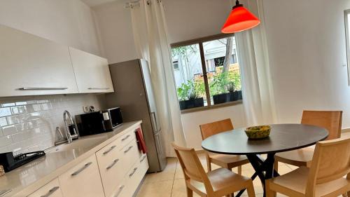 Tel Aviv City Center Apartment | Roza Apartment