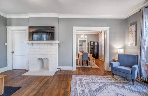 Memphis House | Rozelle Roost Upstairs