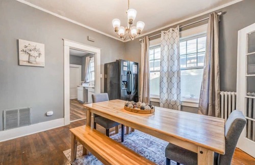 Memphis House | Rozelle Roost Upstairs