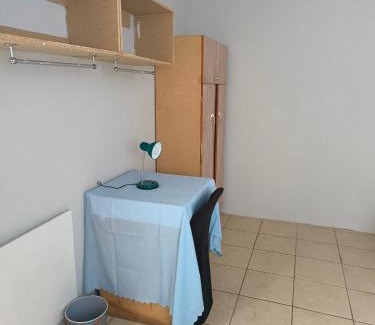 Komani Apartment | Rozza Self-catering Accommodation
