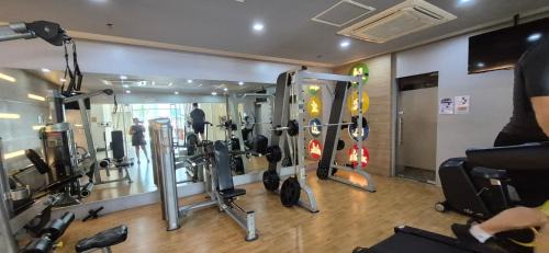 Pasay Apartment | Rqui Condotel Across Terminal 3