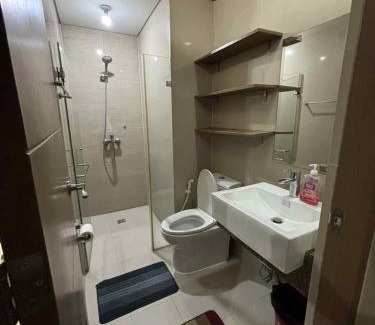 Pasay Apartment | Rqui Rooms Near airport and Newport World Resorts
