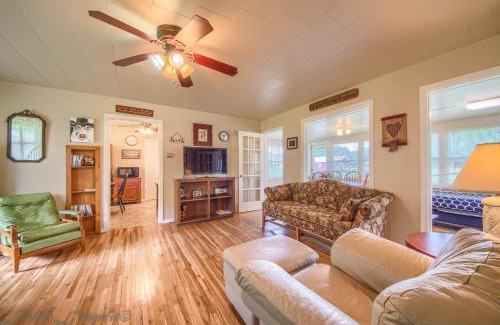 New Braunfels House | RR 9084BC Bluebonnet Cabin