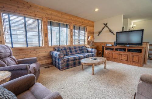 June Lake Apartment | Rr-edgewater10