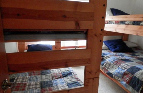 June Lake Apartment | Rr-hideaway down canyon110