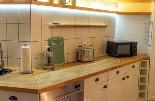 Magdeburg Apartment | RR | Homely Apartment 80m² | Parking | Washer | TV