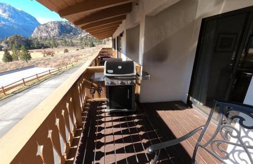 June Lake Apartment | Rr-interlaken 19