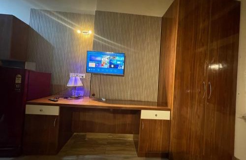 Greater Noida Apartment | RS residency