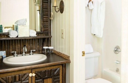 Maryville Cabin | RT Lodge