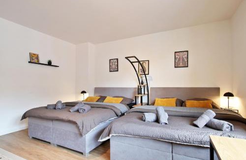 Stadtkern Apartment | RtR Essen - Für bis zu 8 Personen - Voll ausgestattet - Zentral Limbecker Platz - Messe - Uniklinikum - Smart TV - Modern