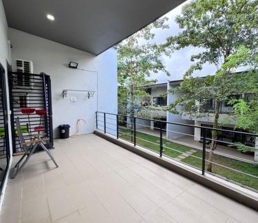 Sematan Resort | RTS - U12 L12 ROXY Townhouse Sematan