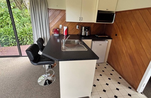Ruakaka Cottage | Ruakaka Retreat, heavenly views.