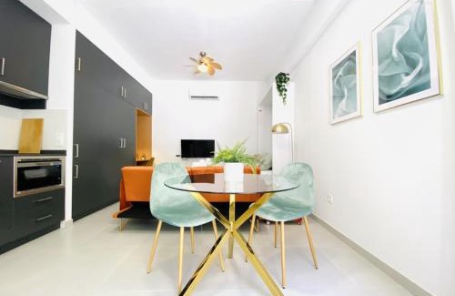 En Corts Apartment | RUBEN VELA - LOFT CLOSE to RUSSAFA (SOHO)