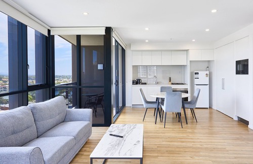 Surfers Paradise Apartment | Ruby by Serain Residences