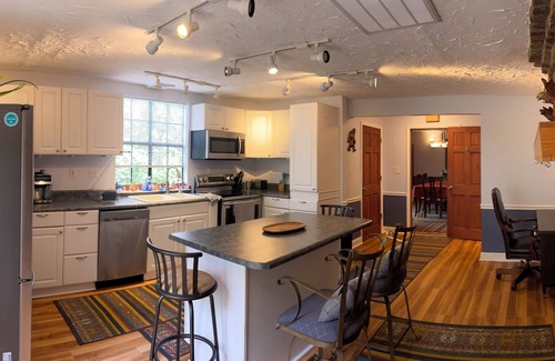 Chattanooga Cottage | Ruby Falls Cottage nCozy 2-bedroom on lookout mountain with AC, WiFi