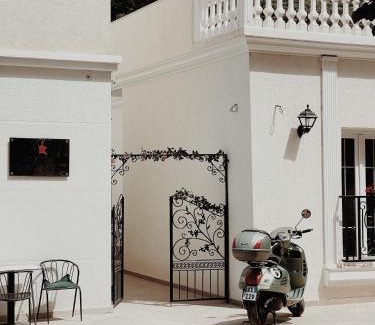 Vlore Hotel | Ruby Palace