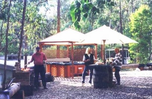 Taylor Bay Cabin | Rudawe Lodge in Taylor Bay, with FREE lake experience