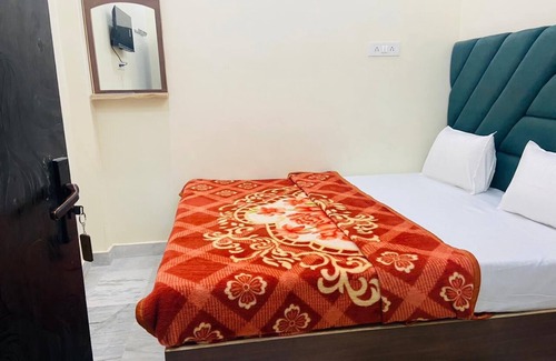Varanasi House | RUDRAKSHA PAYING GUEST HOUSE