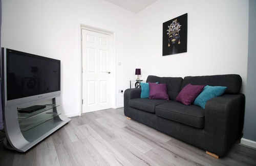 Newport House | Rugby Road by Tŷ SA